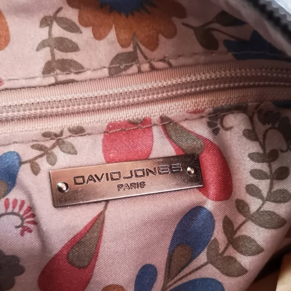 David Jones Crossbody Handbag - Picture 6 of 6